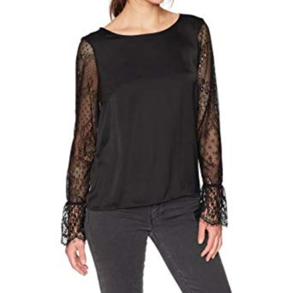 Michael Stars black lace sleeve blouse